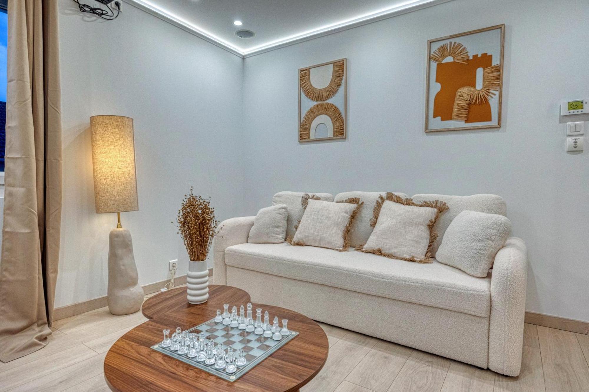 La Villa - Piscine / Karaoke / Jeux Fontaine  ภายนอก รูปภาพ