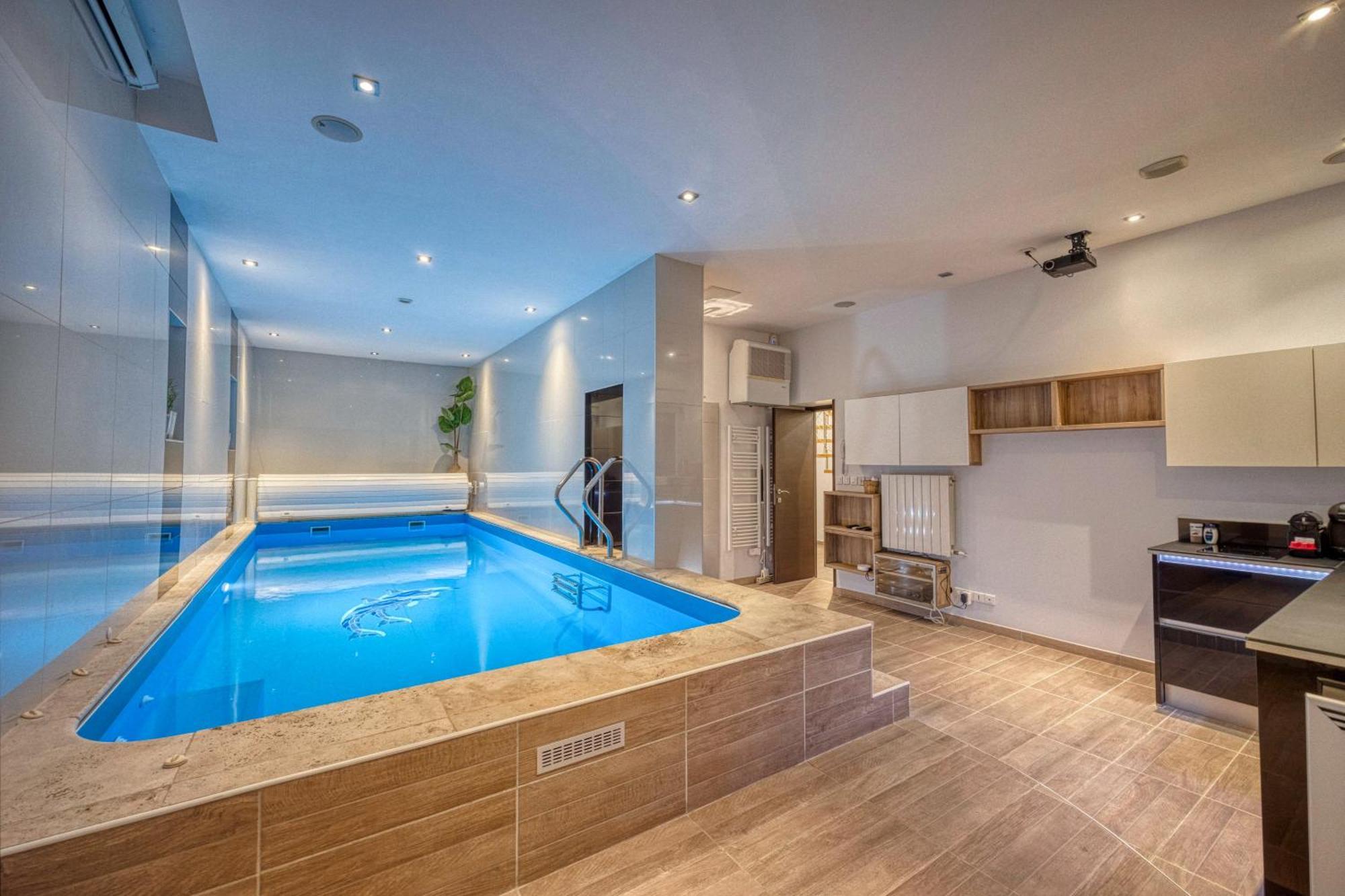 La Villa - Piscine / Karaoke / Jeux Fontaine  ภายนอก รูปภาพ