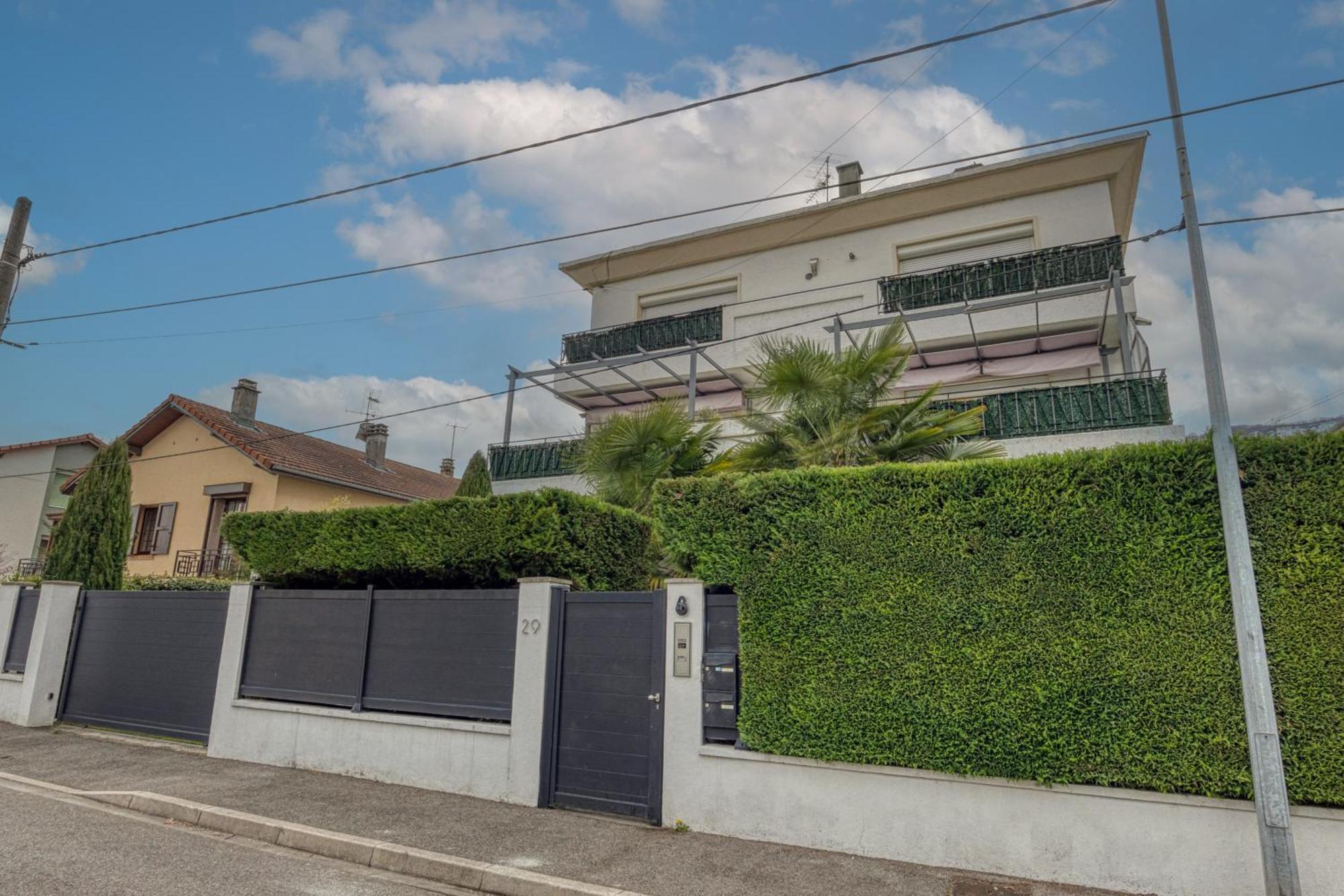 La Villa - Piscine / Karaoke / Jeux Fontaine  ภายนอก รูปภาพ